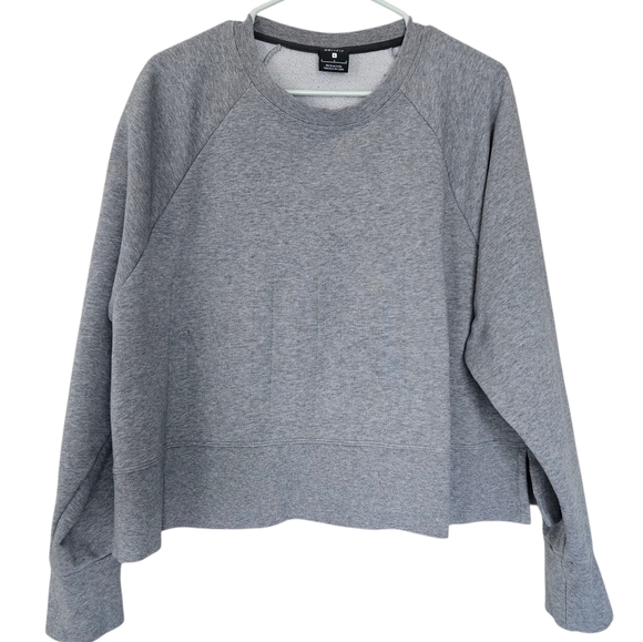 Nike Dri-Fit Embossed Logo Cropped Boxy Sweatshirt in Grey Size L - Picture 1 of 8